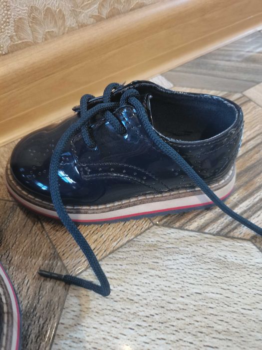 Pantofi lac Zara baby marimea 21