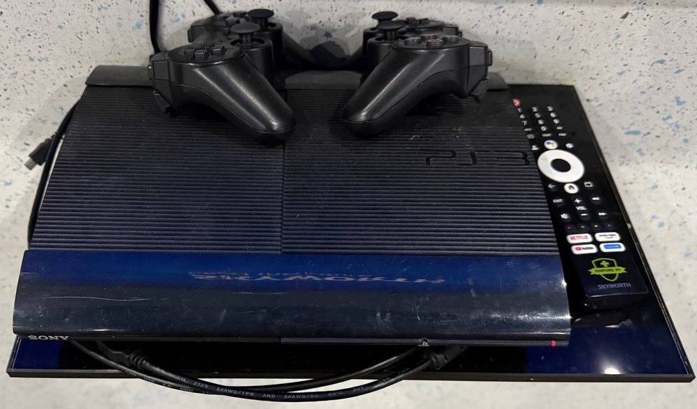 Play station 3 slim + joy stick