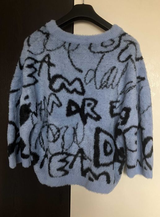 Пухкав пуловер, марков