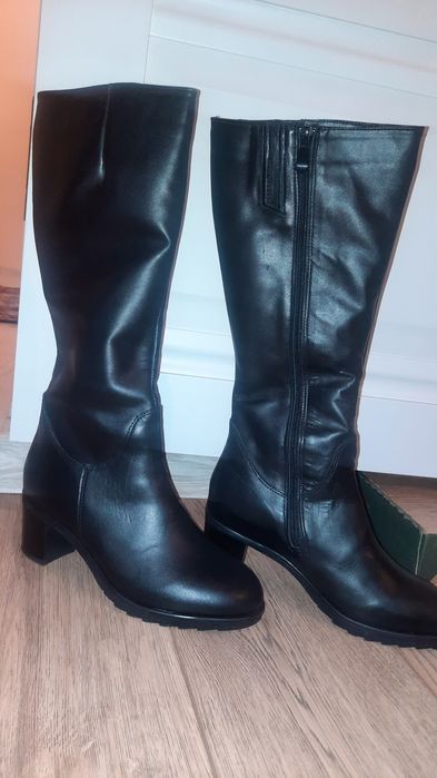 Кожаная сапожка, за 35 тыс