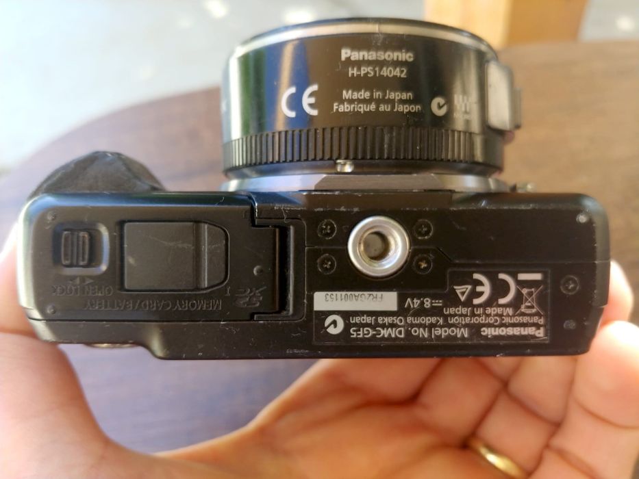 Panasonic Lumix DMC-GF5 + obiectiv G X Vario PZ 14-42mm f/3.5-5.6 ASPH Power O.I.S. H-PS14042 camera digitală Sony Casio Nikon Canon Olympus
