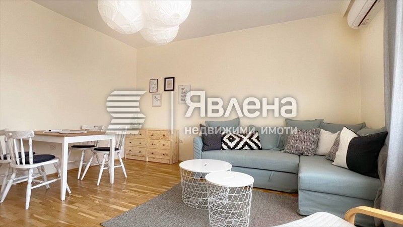 Продава се Къща в Поморие - 400 кв.м за 1200 €/кв.м - Снимка #1