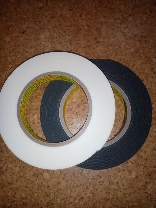 Двойнолепяща лента