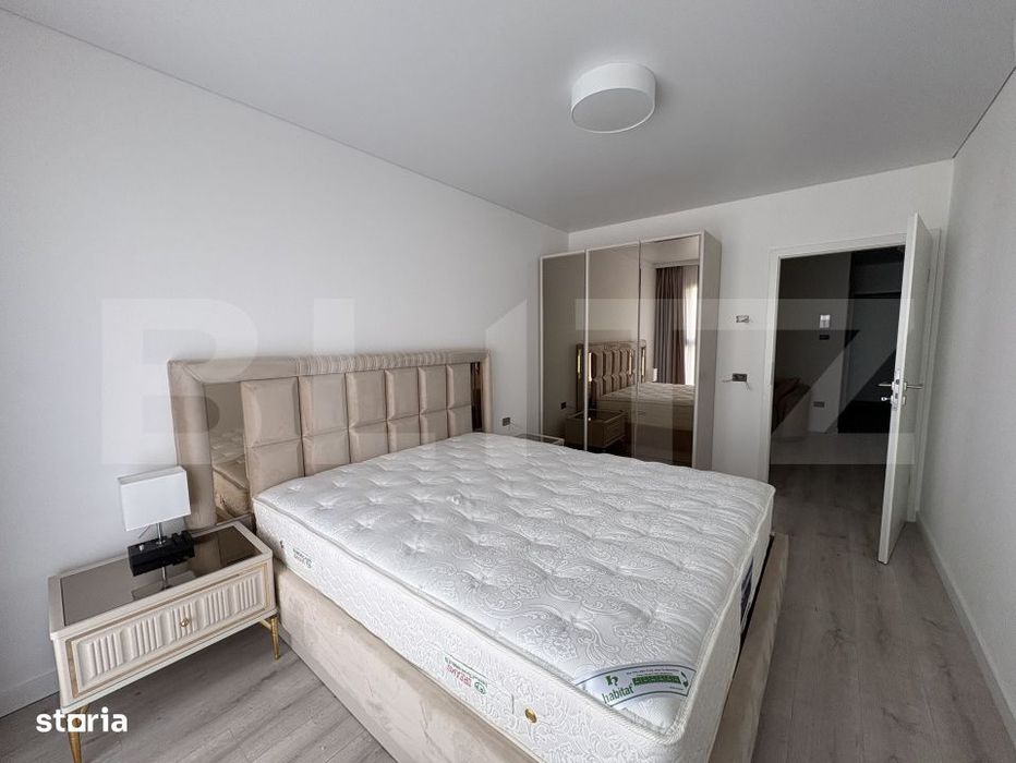 Apartament 3 camere, lux, parcare, zona UMF