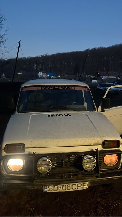 Vand lada niva 1.7 fara acte