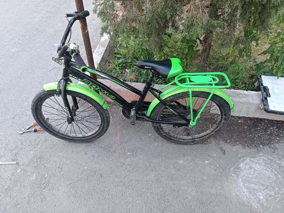 Велосипед детский . Продам на запчасти