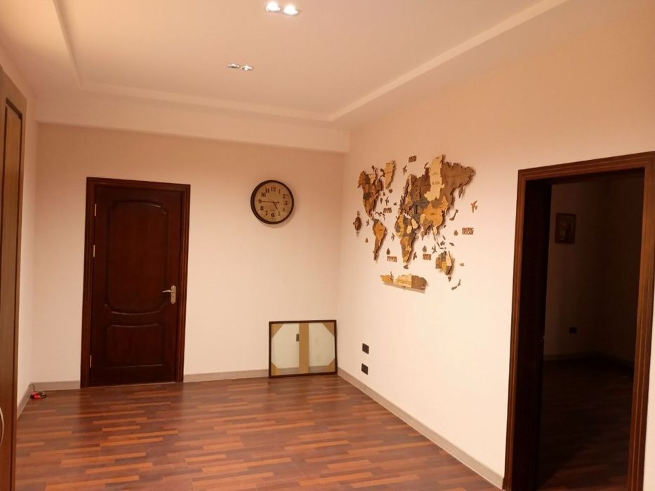 Сдаётся в аренду 2-х этажное офисное помещение