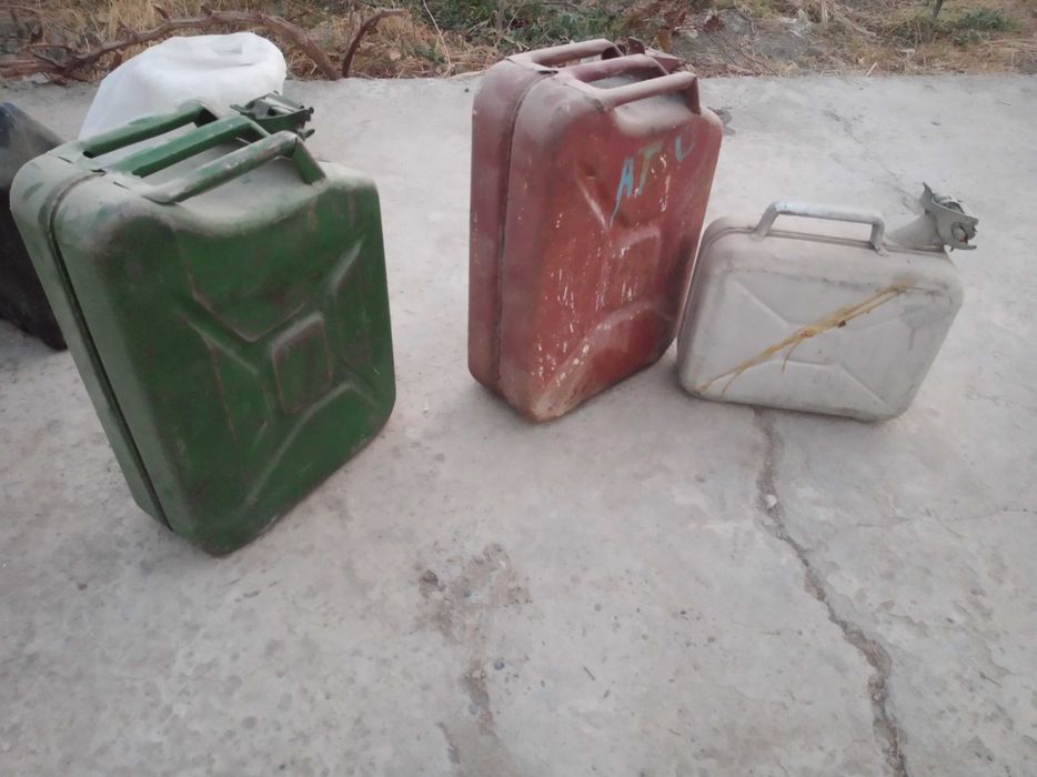 Бинзен канистры мошинлар учун