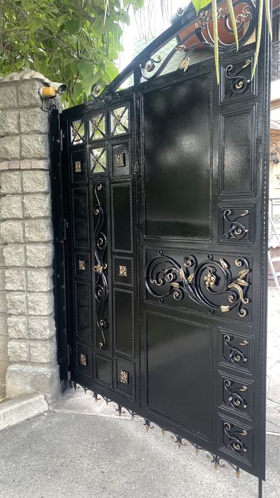 Покраска ворот, заборов, перил