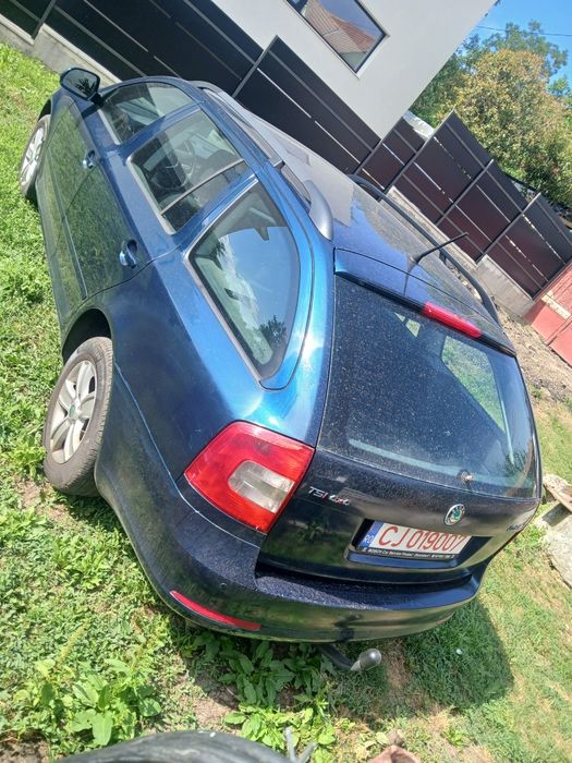 SKODA Octavia 2012 — imagine 5