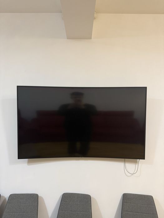 Televizor Samsung curbat