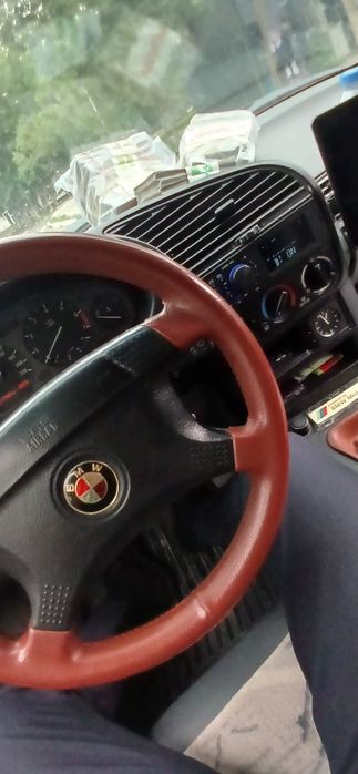 Bmw e36. 318i m40