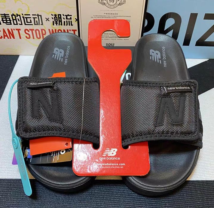 Тапочка мужской бренда new balance есть все размеры.