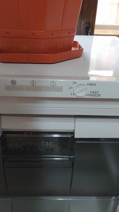 Congelator ARCTIC, cu 4 sertare, clasa A+