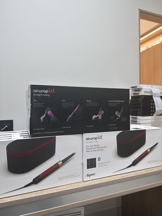 Dyson HS08 Red velvet