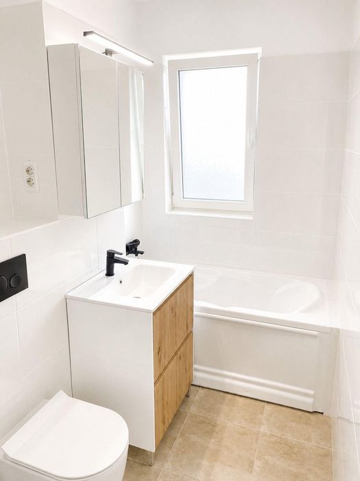 Vand apartament 3 camere Subcetate