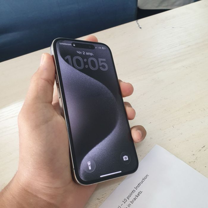 Iphone 15 pro natural titanium