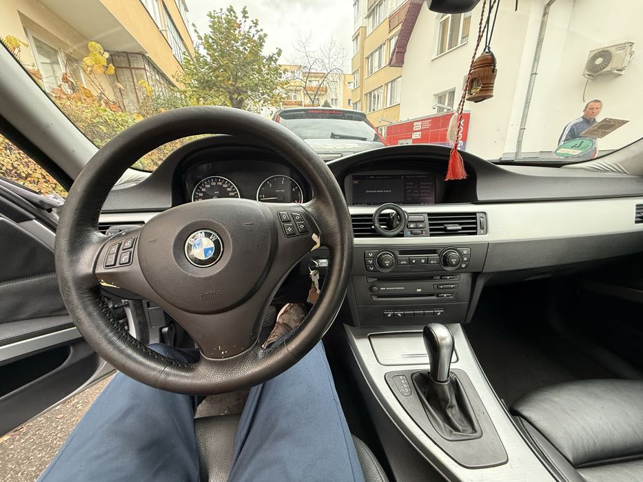 BMW Seria 3 320D E90