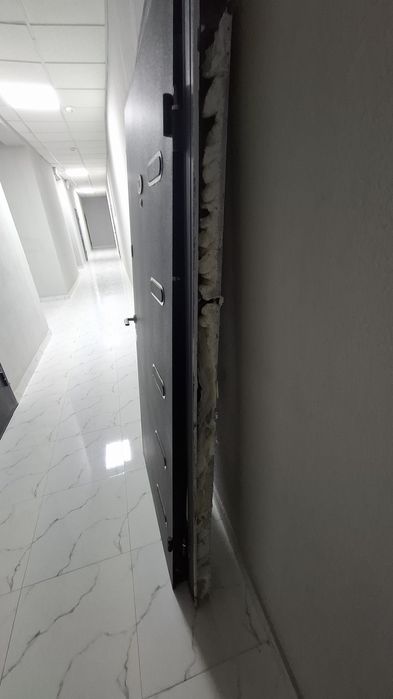 Продаётся дверь в отличном состоянии