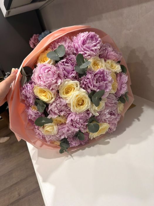 Продам букет с пионами от ROMANTIC