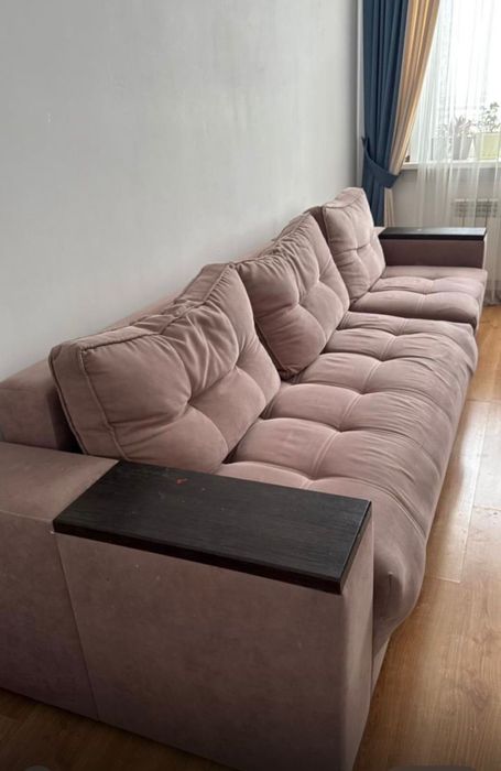Продам диван с пуфиком, 300х90 см