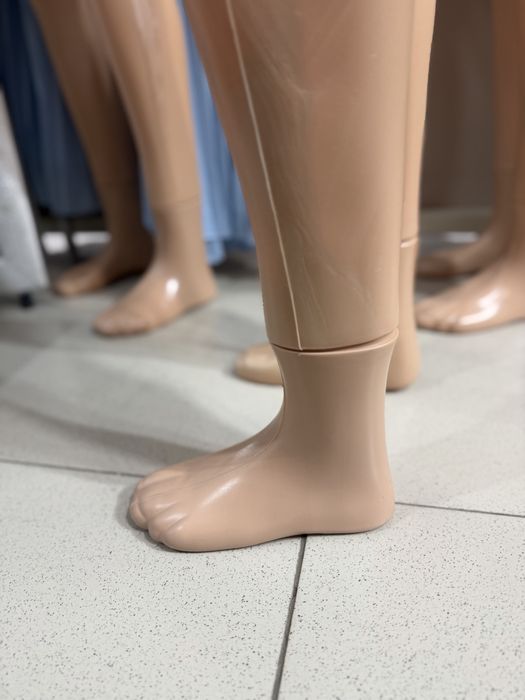 Продам моникены для женской одежды