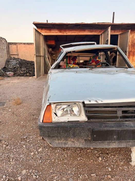 Продается ВАЗ 2108 на запчасти