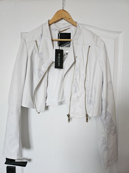 Ново яке Marciano Guess