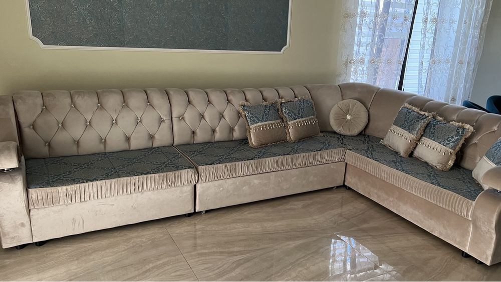 Диван в отличном состоянии