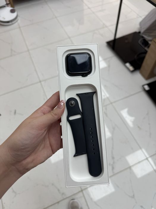 Часы цифровые эпл вотч се|Apple Apple Watch SE 44mm/Рассрочка 0-0-24