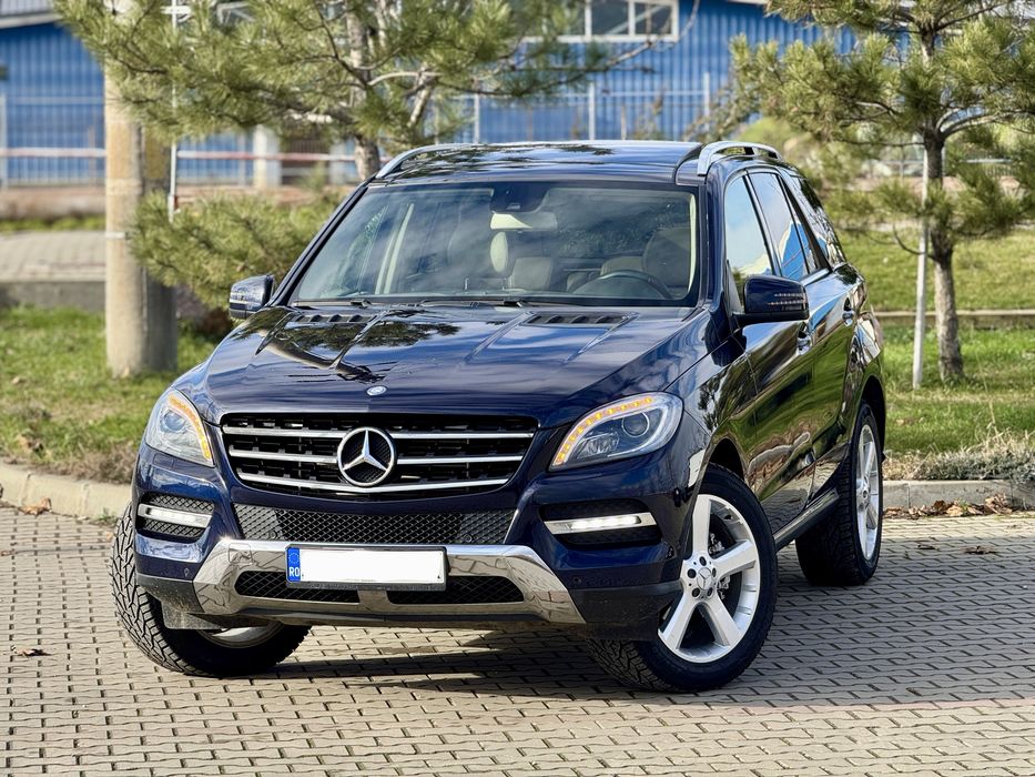 Mercedes ML350 Diesel 2013  FULL LED/Panorama/Interior crem