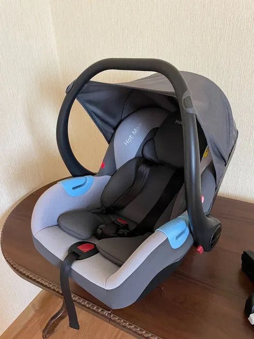 Автокресло hot mom