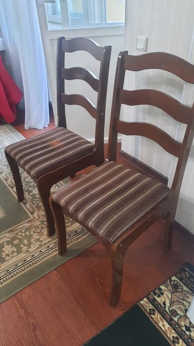 Стулья деревянные 6 штук