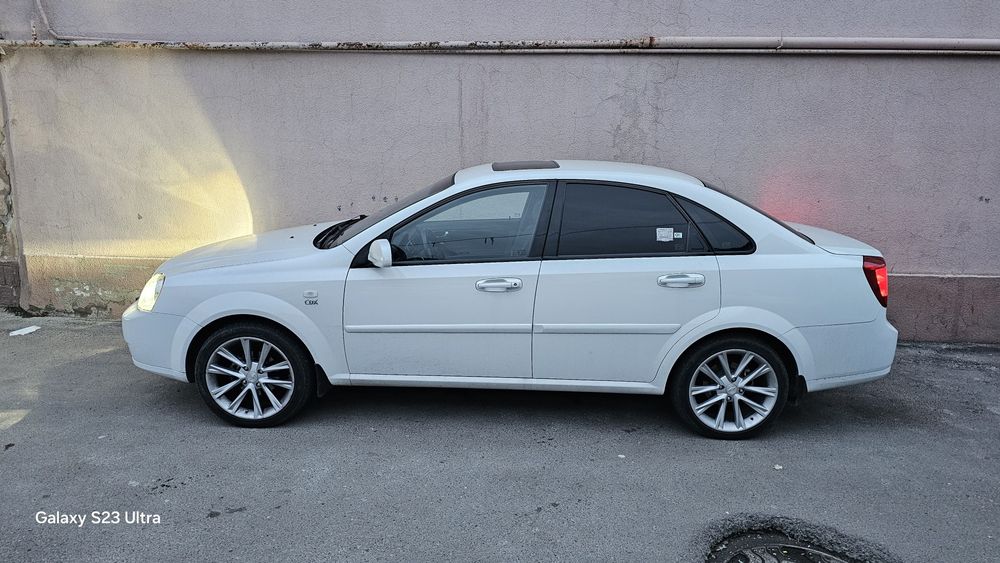 Lasseti 2012 yil 1.6