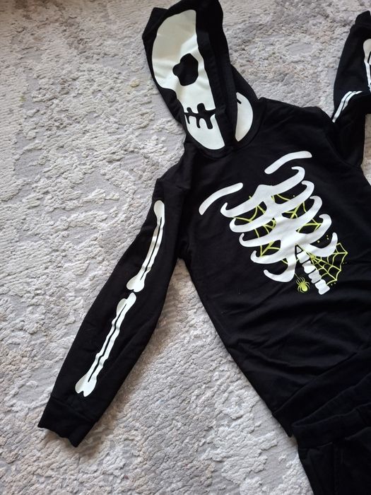 Детски екип - чисто нов