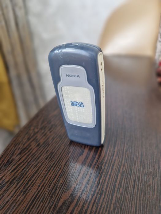 Нокия 2100 сотовый телефон