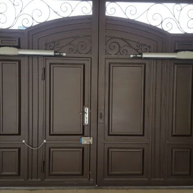 Автоматика на Распашные Ворота.Любых размеров.