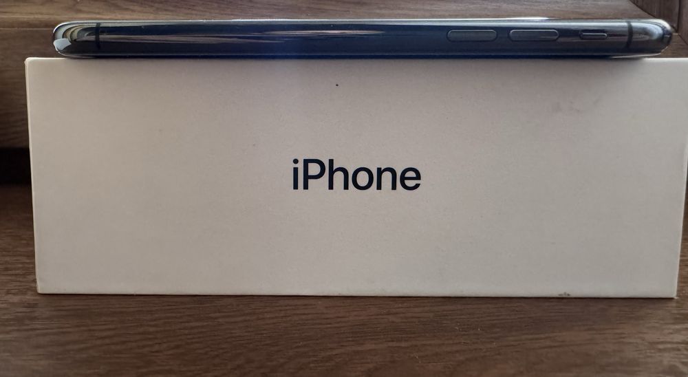 Продается Iphone Xs 256gb Space Grey