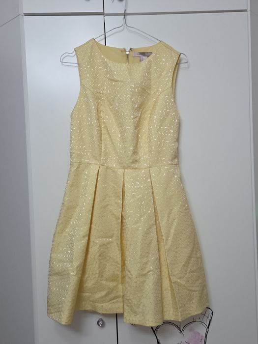 Официална рокля размер ХС-С 39 евро и други рокли