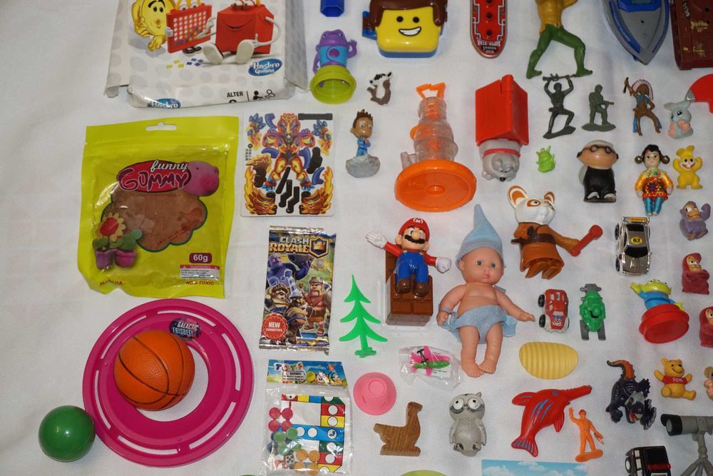 Голям Лот Фигурки от Mcdonald's/Kinder/Burger King и други 2.3кг