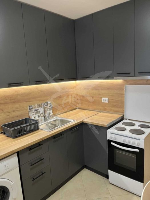 Дава се под наем Двустаен апартамент в Пловдив, Кършияка - 67 кв.м за 425 € - Снимка #2