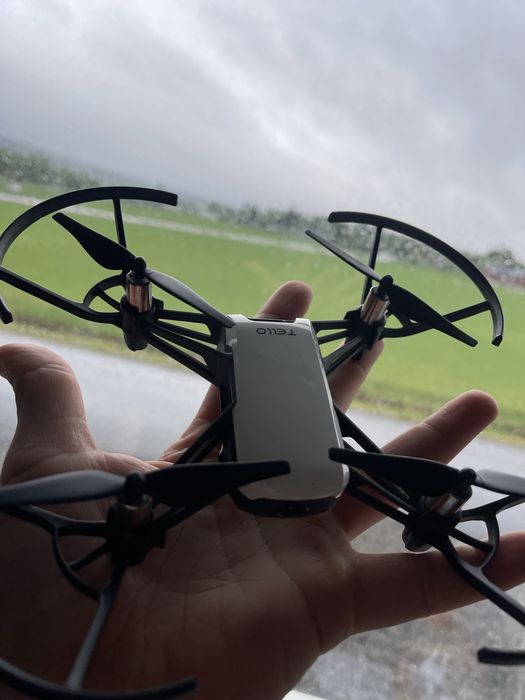 Drona DJI Tello combo