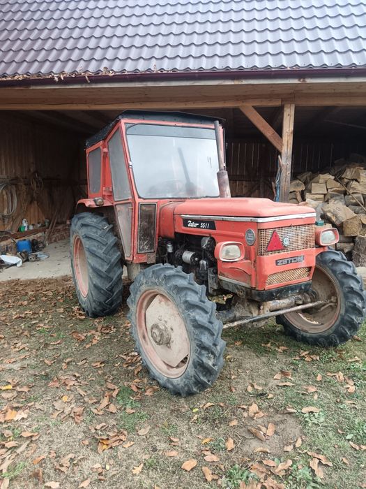 Vând zetor 5511.
