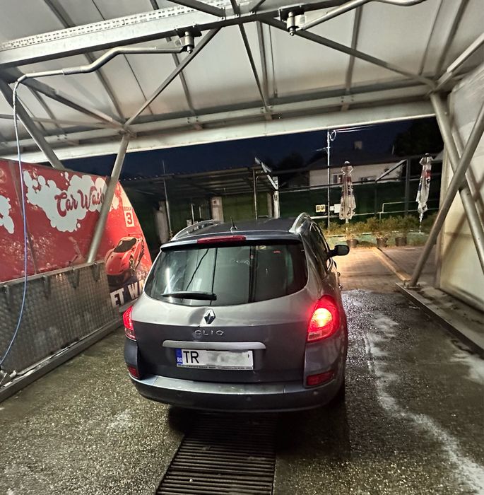 RENAULT Clio 2010 — imagine 4