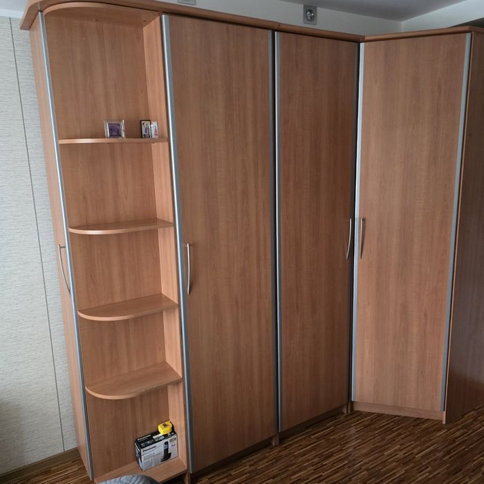 Шкаф в спальню,  угловой