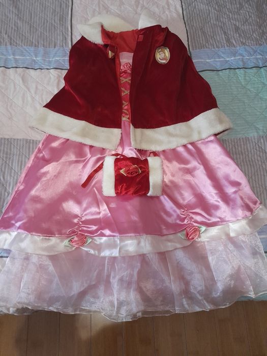 Продам новогодние костюмы на девочку