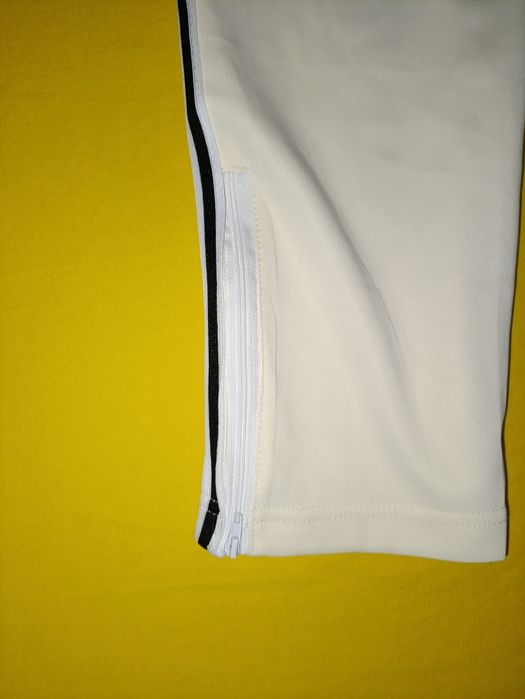 Lacoste панталони