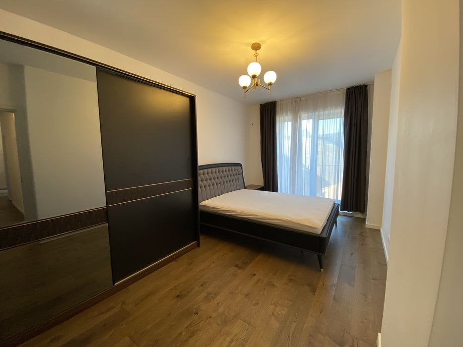 Ap. 3 camere decomandat Record Park