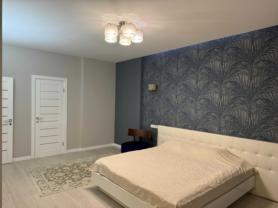 Продам 4-х комн квартиру