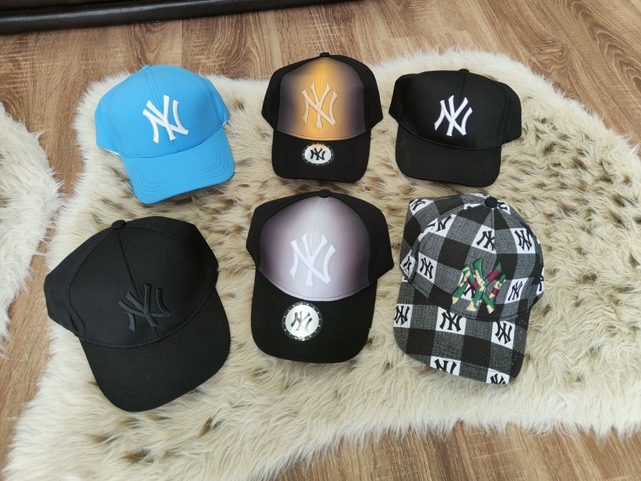 Șapcă Hugo Boss Șapcă Nike Șapcă Jordan Șapcă NY Șapcă Puma Șapcă LV